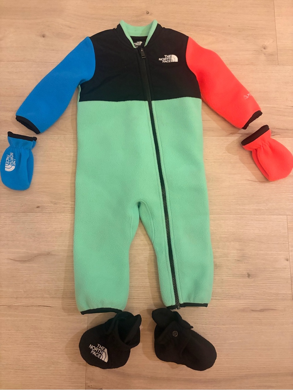 The North Face 6-12 Month Fleece One-Piece Baby Denali Set